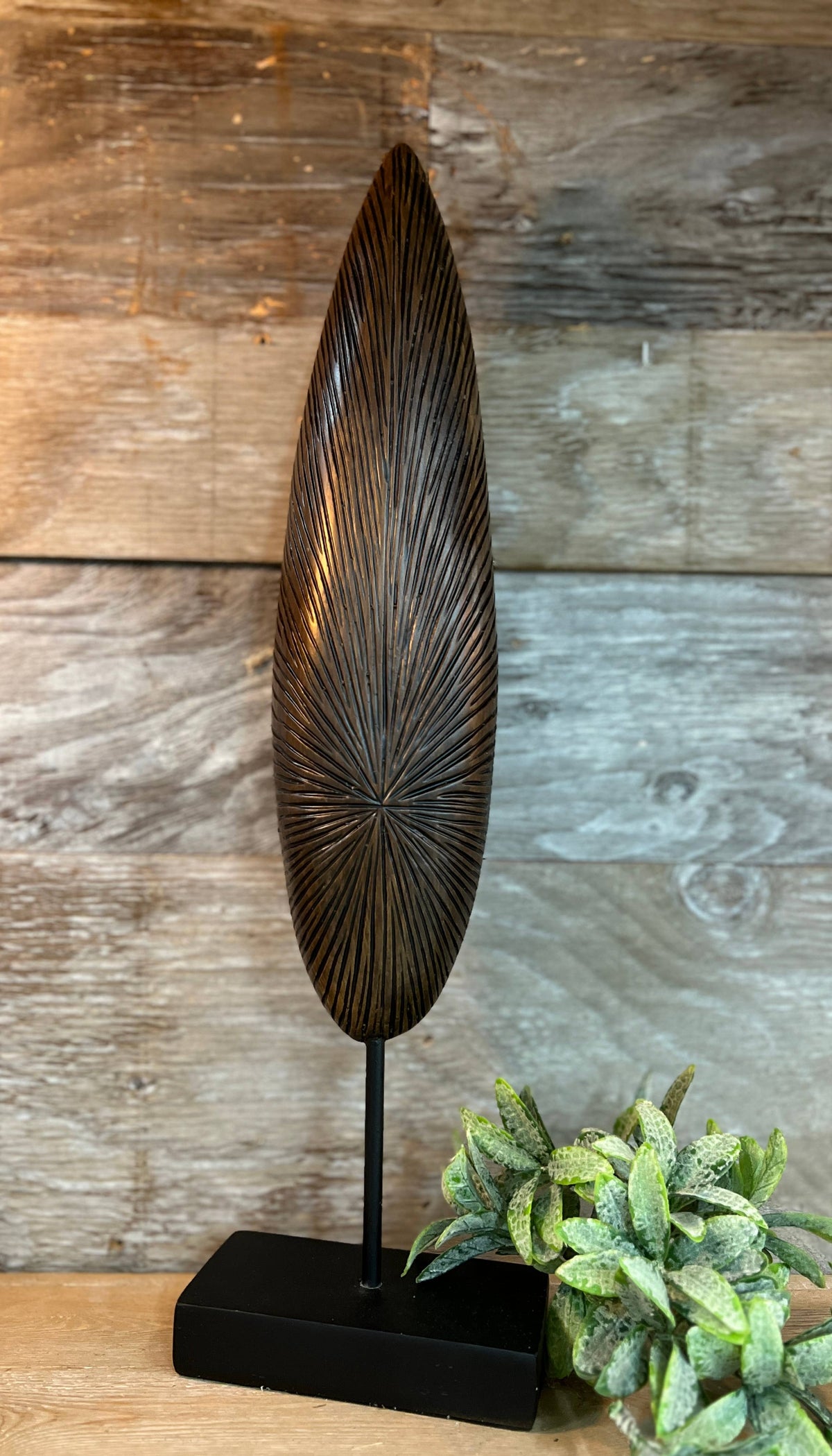 Mocha Arrow Head 21in