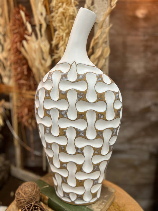 Puzzle Vase 18in