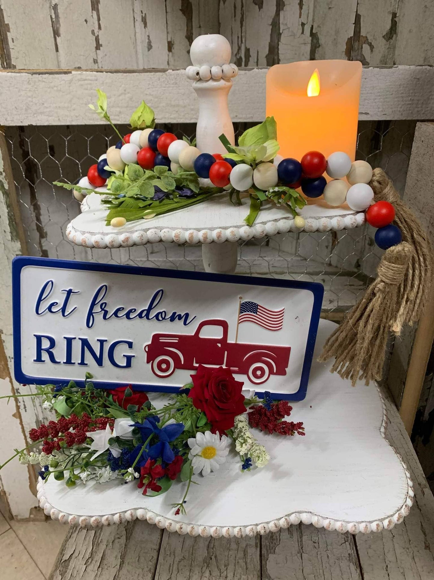 Beaded 2 Tier Stand 14x14x18in