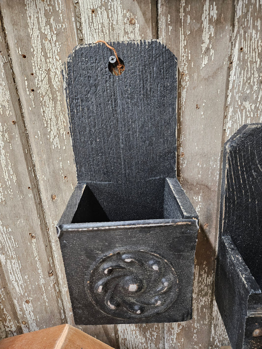 Box w/tin front 12in x 5in